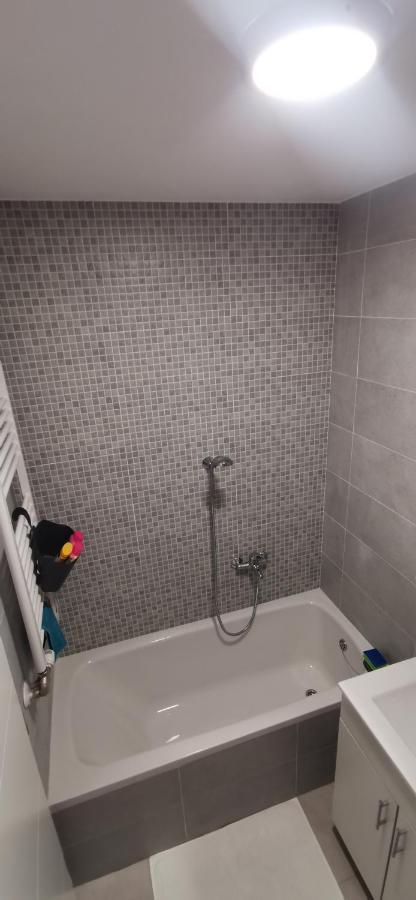 Appartamento Apartman Varenica Doboj Esterno foto